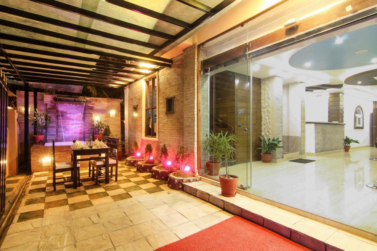 Hotel Lakeside Pvt. Ltd. 포카라 외부 사진