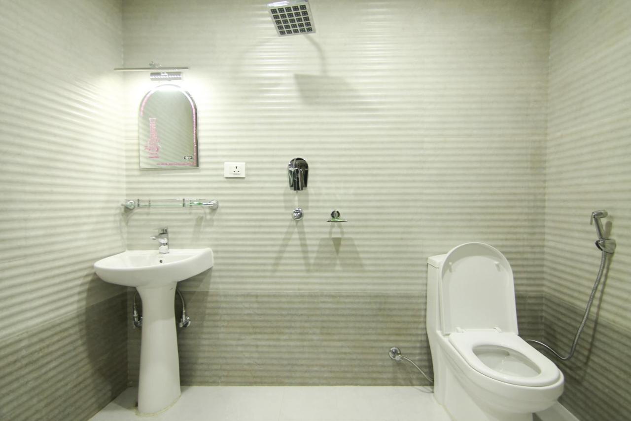 Hotel Lakeside Pvt. Ltd. 포카라 외부 사진