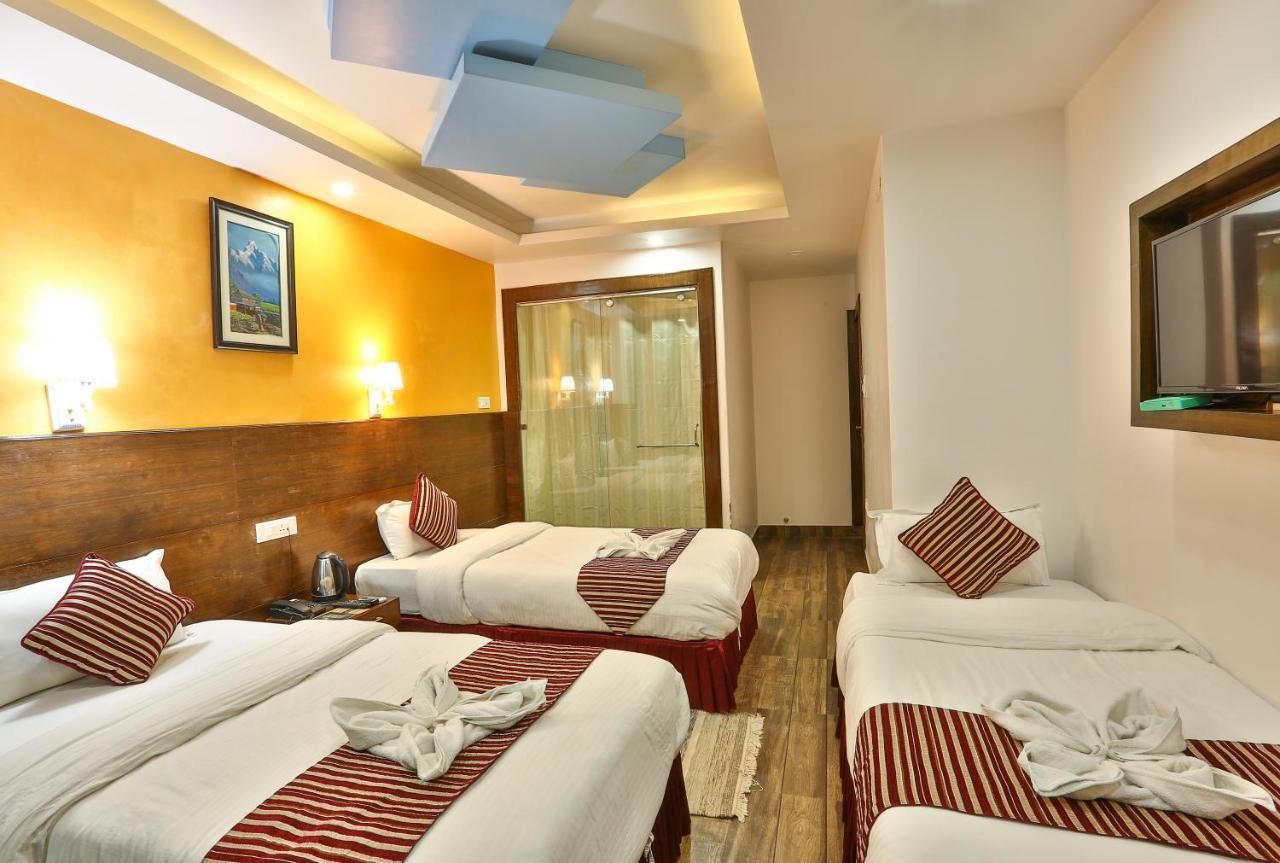 Hotel Lakeside Pvt. Ltd. 포카라 외부 사진