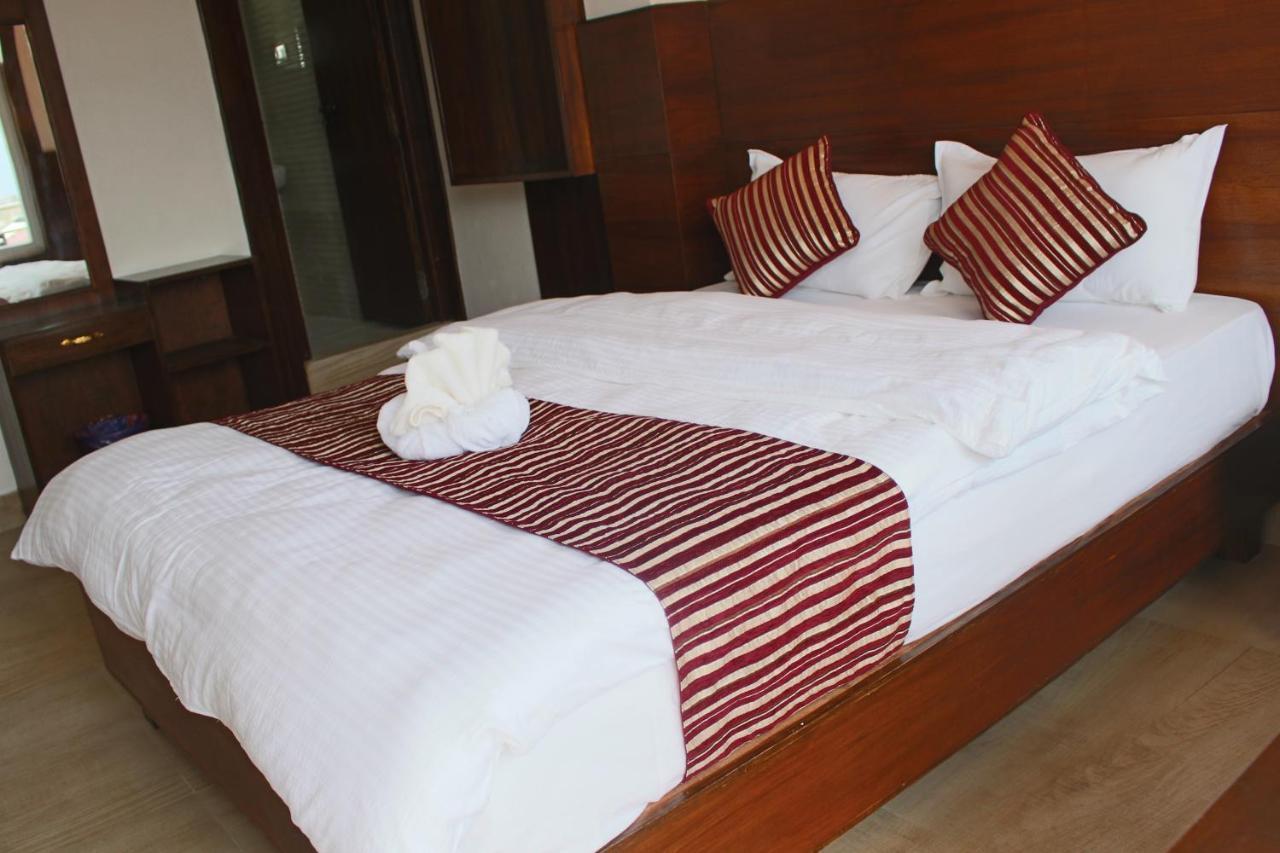 Hotel Lakeside Pvt. Ltd. 포카라 외부 사진
